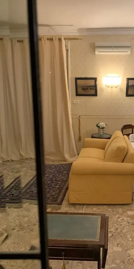 Domus Diocleziano Hotel Naples Guest house